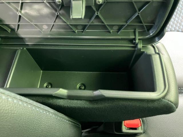 タント カスタムＲＳ　保証書／ディスプレイオーディオ＋ナビ１０インチ／スマートアシスト（トヨタ・ダイハツ）／両側電動スライドドア／シートヒーター　前席／パノラマモニター／車線逸脱防止支援システム　ターボ　全周囲カメラ（29枚目）