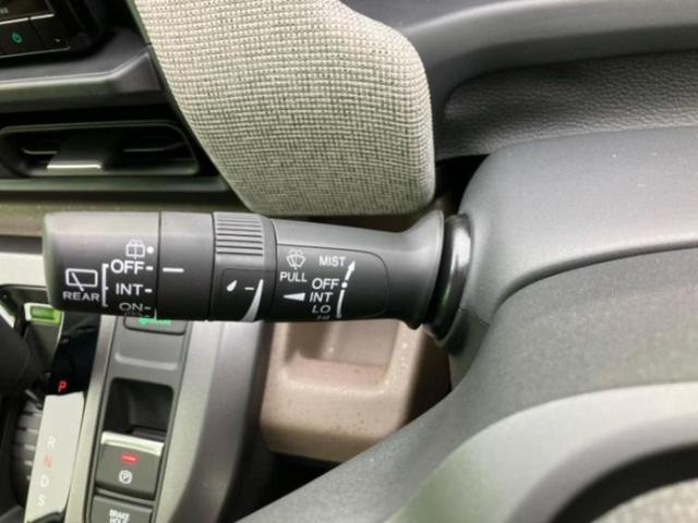 フリード ＡＩＲ　保証書／純正　８インチ　ナビ／ホンダセンシング／両側電動スライドドア／車線逸脱防止支援システム／登録済未使用車／ヘッドランプ　ＬＥＤ／Ｂｌｕｅｔｏｏｔｈ接続／ＥＢＤ付ＡＢＳ／ワンセグＴＶ／禁煙車（17枚目）