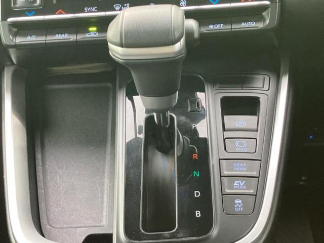 ヴォクシー ハイブリッドS-Z 新品タイヤ/保証書/ディスプレイオーディオ+ナビ10インチ/フリップダウンモニター/衝突安全装置/両側電動スライドドア/シートヒーター/車線逸脱防止支援システム/シート 合皮 衝突被害軽減システム(18枚目)