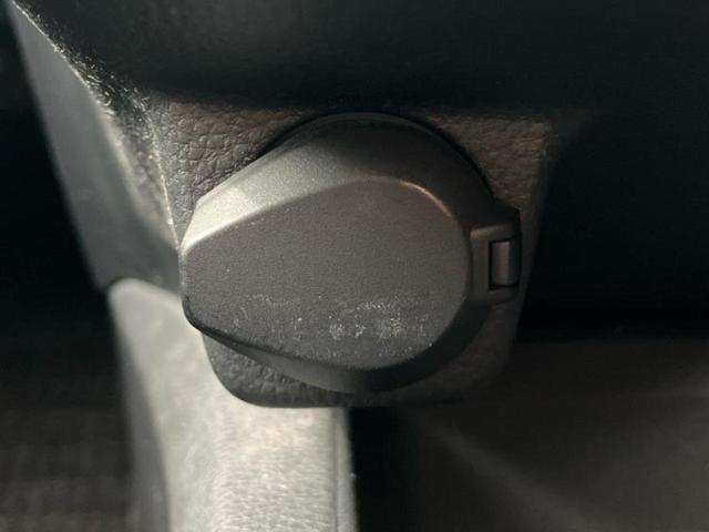 ヴォクシー ハイブリッドS-Z 新品タイヤ/保証書/ディスプレイオーディオ+ナビ10インチ/フリップダウンモニター/衝突安全装置/両側電動スライドドア/シートヒーター/車線逸脱防止支援システム/シート 合皮 衝突被害軽減システム(31枚目)