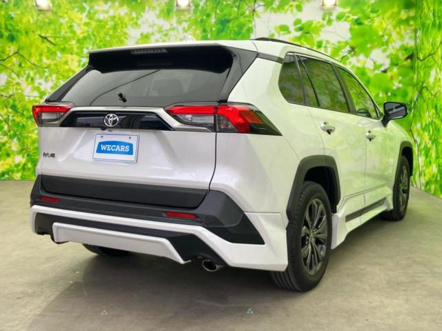 ＲＡＶ４ ４ＷＤ　Ｇ　ＴＲＤエアロ／保証書／ディスプレイオーディオ＋ナビ１０．５インチ／トヨタセーフティセンス／シートエアコン／パノラミックビューモニター／車線逸脱防止支援システム／シート　合皮／電動バックドア　フルエアロ（3枚目）