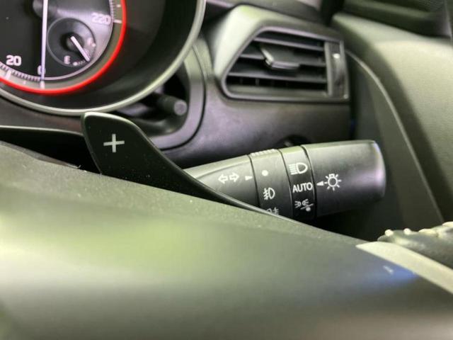 スイフト ハイブリッドＲＳ　保証書／純正　ＳＤナビ／セーフティサポート（スズキ）／シートヒーター　運転席／全方位モニター／車線逸脱防止支援システム／ドライブレコーダー　前後／ヘッドランプ　ＬＥＤ／ＵＳＢジャック　全周囲カメラ（17枚目）