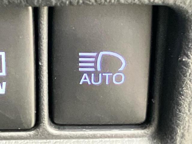 Ｃ－ＨＲ Ｇモードネロセーフティプラス　新品タイヤ／保証書／ディスプレイオーディオ＋ナビ／衝突安全装置／エアーシート　前席／全方位モニター／車線逸脱防止支援システム／シート　ハーフレザー／ヘッドランプ　ＬＥＤ／ＵＳＢジャック　全周囲カメラ（28枚目）