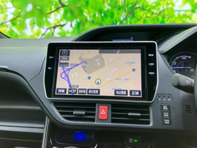 ノア ハイブリッドＳｉ　純正エアロ／保証書／純正　１０インチ　ＳＤナビ／フリップダウンモニター　純正　１２．８インチ／衝突安全装置／両側電動スライドドア／車線逸脱防止支援システム／ヘッドランプ　ＬＥＤ　衝突被害軽減システム（10枚目）