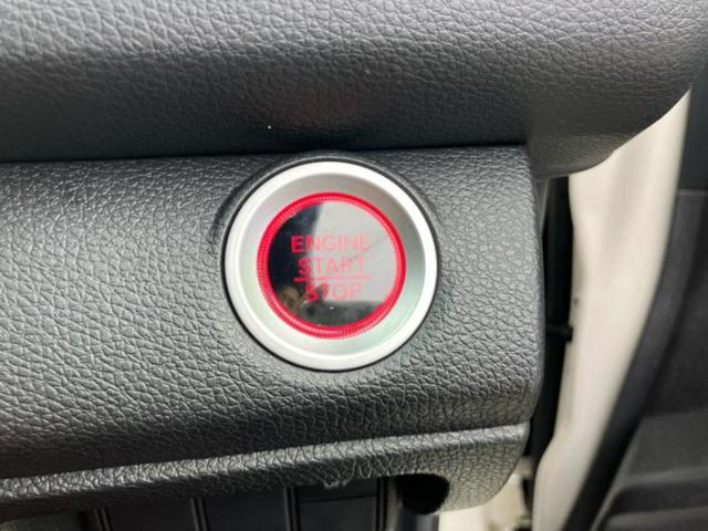 シビック タイプＲ　新品タイヤ／純正　ＳＤナビ／ヘッドランプ　ＬＥＤ／Ｂｌｕｅｔｏｏｔｈ接続／ＥＴＣ／ＥＢＤ付ＡＢＳ／横滑り防止装置／アイドリングストップ／クルーズコントロール／フルセグＴＶ／ＤＶＤ／ターボ　ＤＶＤ再生（27枚目）