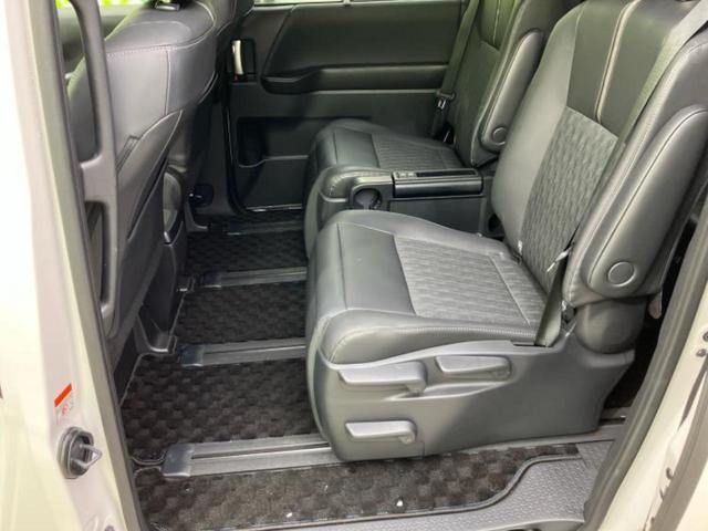 ノア ハイブリッドＳ－Ｚ　ディスプレイオーディオ＋ナビ１０．５インチ／フリップダウンモニター　純正　１４インチ／デジタルインナーミラー／トヨタセーフティセンス／両側電動スライドドア／シートヒーター　前席　衝突被害軽減システム（8枚目）