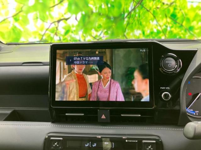 ノア ハイブリッドＳ－Ｚ　ディスプレイオーディオ＋ナビ１０．５インチ／フリップダウンモニター　純正　１４インチ／デジタルインナーミラー／トヨタセーフティセンス／両側電動スライドドア／シートヒーター　前席　衝突被害軽減システム（13枚目）