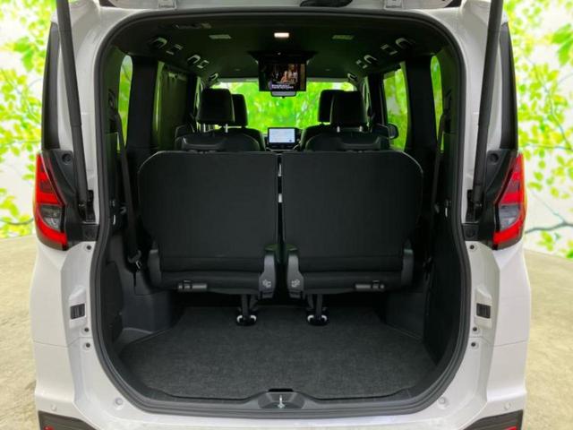 ノア ハイブリッドＳ－Ｚ　ディスプレイオーディオ＋ナビ１０．５インチ／フリップダウンモニター　純正　１４インチ／デジタルインナーミラー／トヨタセーフティセンス／両側電動スライドドア／シートヒーター　前席　衝突被害軽減システム（20枚目）