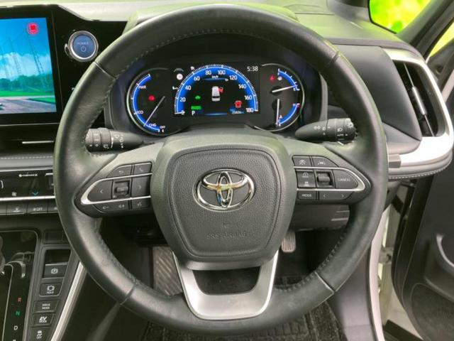 ノア ハイブリッドＳ－Ｚ　保証書／純正　１０インチ　ＳＤナビ／フリップダウンモニター／衝突安全装置／両側電動スライドドア／シートヒーター／車線逸脱防止支援システム／シート　ハーフレザー／電動バックドア／ヘッドランプ　ＬＥＤ（16枚目）