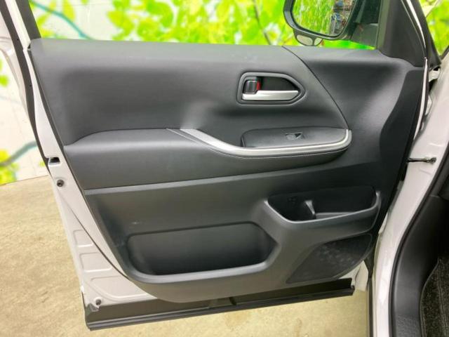 ノア ハイブリッドＳ－Ｚ　保証書／純正　１０インチ　ＳＤナビ／フリップダウンモニター／衝突安全装置／両側電動スライドドア／シートヒーター／車線逸脱防止支援システム／シート　ハーフレザー／電動バックドア／ヘッドランプ　ＬＥＤ（22枚目）