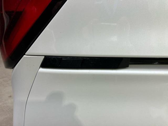 ノア ハイブリッドＳ－Ｚ　保証書／純正　１０インチ　ＳＤナビ／フリップダウンモニター／衝突安全装置／両側電動スライドドア／シートヒーター／車線逸脱防止支援システム／シート　ハーフレザー／電動バックドア／ヘッドランプ　ＬＥＤ（42枚目）