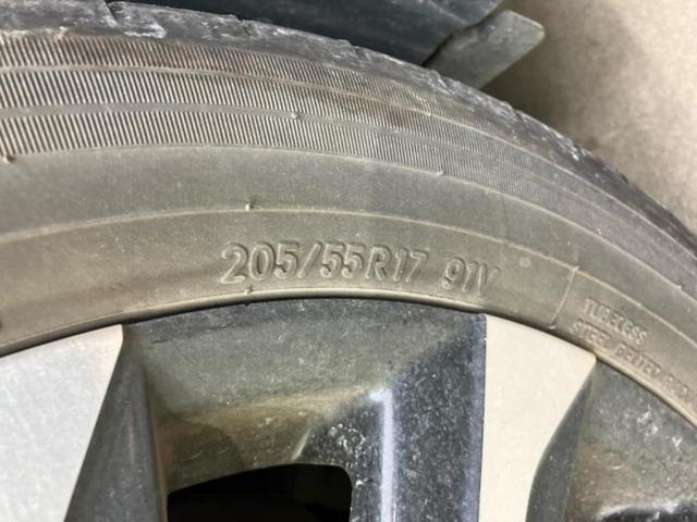 ノア ハイブリッドＳ－Ｚ　保証書／純正　１０インチ　ＳＤナビ／フリップダウンモニター／衝突安全装置／両側電動スライドドア／シートヒーター／車線逸脱防止支援システム／シート　ハーフレザー／電動バックドア／ヘッドランプ　ＬＥＤ（50枚目）