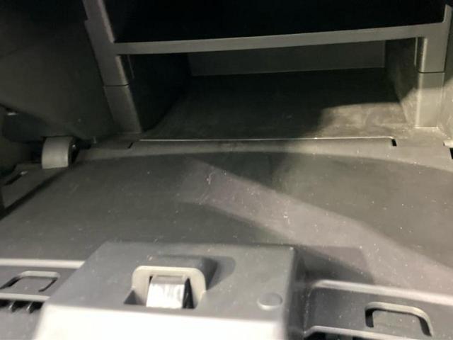 ノート X 新品タイヤ/保証書/純正 SDナビ/衝突安全装置/Bluetooth接続/ETC/EBD付ABS/アイドリングストップ/フルセグTV/禁煙車/エアバッグ 運転席/エアバッグ 助手席/パワーウインドウ(24枚目)