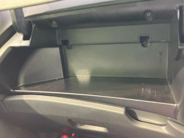 ノート X 新品タイヤ/保証書/純正 SDナビ/衝突安全装置/Bluetooth接続/ETC/EBD付ABS/アイドリングストップ/フルセグTV/禁煙車/エアバッグ 運転席/エアバッグ 助手席/パワーウインドウ(25枚目)