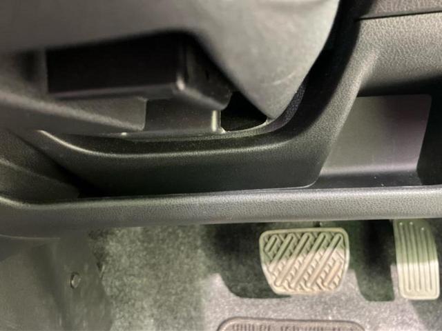 ノート X 新品タイヤ/保証書/純正 SDナビ/衝突安全装置/Bluetooth接続/ETC/EBD付ABS/アイドリングストップ/フルセグTV/禁煙車/エアバッグ 運転席/エアバッグ 助手席/パワーウインドウ(26枚目)