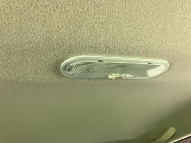 ノート X 新品タイヤ/保証書/純正 SDナビ/衝突安全装置/Bluetooth接続/ETC/EBD付ABS/アイドリングストップ/フルセグTV/禁煙車/エアバッグ 運転席/エアバッグ 助手席/パワーウインドウ(37枚目)