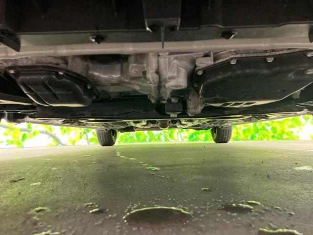 ノート X 新品タイヤ/保証書/純正 SDナビ/衝突安全装置/Bluetooth接続/ETC/EBD付ABS/アイドリングストップ/フルセグTV/禁煙車/エアバッグ 運転席/エアバッグ 助手席/パワーウインドウ(44枚目)