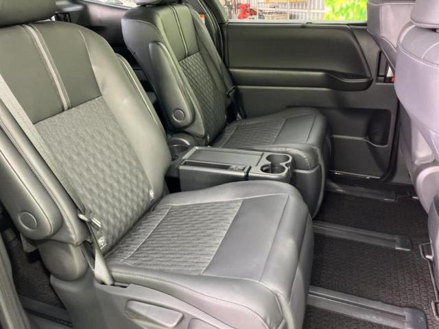 ノア ハイブリッドＳ－Ｚ　モデリスタエアロ／保証書／ディスプレイオーディオ＋ナビ１０．５インチ／デジタルインナーミラー／トヨタセーフティセンス／両側電動スライドドア／シートヒーター　前席／パノラミックビューモニター　フルエアロ（5枚目）