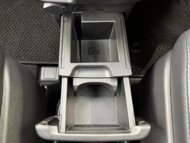 ヴォクシー Ｓ－Ｚ　★★★保証書／ディスプレイオーディオ１０．５インチ／トヨタセーフティセンス／両側電動スライドドア／シートヒーター　前席／車線逸脱防止支援システム／シート　ハーフレザー　衝突被害軽減システム（45枚目）