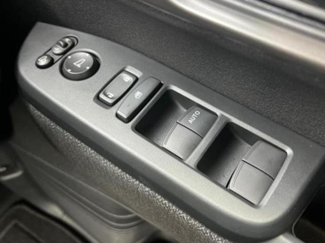 Ｎ－ＢＯＸカスタム ヒョウジュン　新品タイヤ／禁煙車（11枚目）