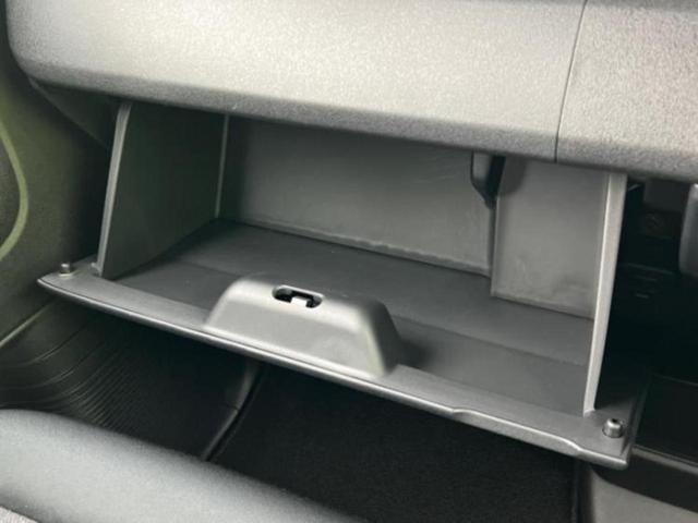 Ｎ－ＢＯＸカスタム ヒョウジュン　新品タイヤ／禁煙車（32枚目）