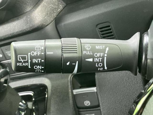 Ｎ－ＢＯＸカスタム ヒョウジュン　保証書／ホンダセンシング／電動スライドドア／車線逸脱防止支援システム／ヘッドランプ　ＬＥＤ／ＥＢＤ付ＡＢＳ／横滑り防止装置／禁煙車／エアバッグ　運転席／エアバッグ　助手席　衝突被害軽減システム（13枚目）