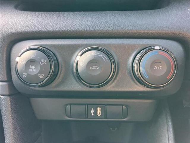 ヤリス Ｘ　ディスプレイオーディオ＋ナビ／衝突安全装置／車線逸脱防止支援システム／Ｂｌｕｅｔｏｏｔｈ接続／ＥＴＣ／ＥＢＤ付ＡＢＳ／バックモニター／エアバッグ　運転席／エアバッグ　助手席／パワーウインドウ（13枚目）