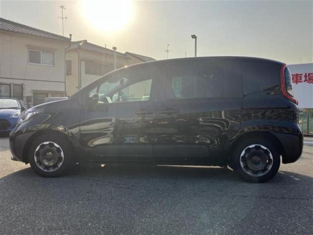 シエンタ ハイブリッドＺ　新品タイヤ／保証書／ディスプレイオーディオ＋ナビ８インチ／衝突安全装置／両側電動スライドドア／車線逸脱防止支援システム／ヘッドランプ　ＬＥＤ／ＥＴＣ／ＥＢＤ付ＡＢＳ／横滑り防止装置　バックカメラ（2枚目）