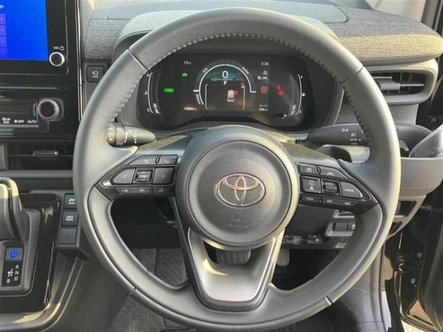 シエンタ ハイブリッドＺ　新品タイヤ／保証書／ディスプレイオーディオ＋ナビ８インチ／衝突安全装置／両側電動スライドドア／車線逸脱防止支援システム／ヘッドランプ　ＬＥＤ／ＥＴＣ／ＥＢＤ付ＡＢＳ／横滑り防止装置　バックカメラ（9枚目）