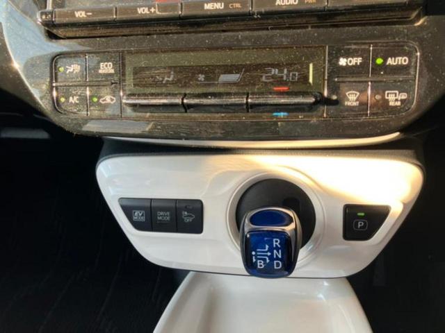プリウス Ａツーリングセレクション　保証書／純正　９インチ　ＳＤナビ／トヨタセーフティセンス／シートヒーター　前席／車線逸脱防止支援システム／シート　合皮／パーキングアシスト　自動操舵／ヘッドランプ　ＬＥＤ　衝突被害軽減システム　ＥＴＣ（15枚目）