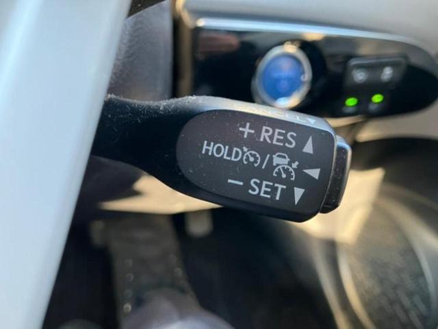 プリウス Ａツーリングセレクション　保証書／純正　９インチ　ＳＤナビ／トヨタセーフティセンス／シートヒーター　前席／車線逸脱防止支援システム／シート　合皮／パーキングアシスト　自動操舵／ヘッドランプ　ＬＥＤ　衝突被害軽減システム　ＥＴＣ（16枚目）