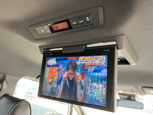 ヴォクシー ＺＳ　新品タイヤ／保証書／純正　９インチ　ＳＤナビ／フリップダウンモニター　純正　１２．１インチ／トヨタセーフティセンス／両側電動スライドドア／ヘッドランプ　ＬＥＤ／Ｂｌｕｅｔｏｏｔｈ接続／ＥＴＣ（12枚目）