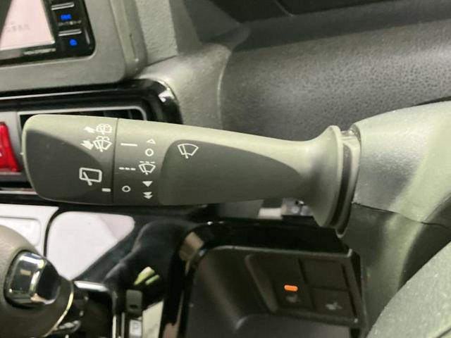 タント カスタムＸスタイルセレクション　保証書／社外　ＳＤナビ／スマートアシスト（トヨタ・ダイハツ）／両側電動スライドドア／シートヒーター　前席／車線逸脱防止支援システム／シート　ハーフレザー／ヘッドランプ　ＬＥＤ　衝突被害軽減システム（17枚目）