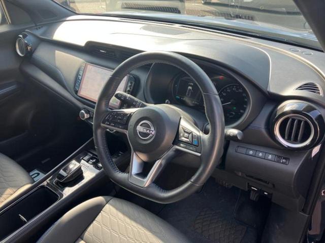 キックス オーテック　保証書／純正　ＳＤナビ／インテリジェントルームミラー／衝突安全装置／シートヒーター／アラウンドビューモニター／車線逸脱防止支援システム／シート　合皮／プロパイロット／ドライブレコーダー　純正　ドラレコ（8枚目）