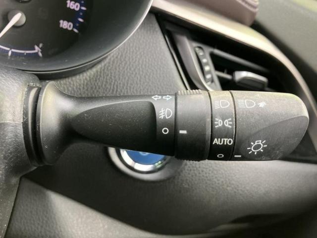 Ｃ－ＨＲ Ｇ　保証書／純正　９インチ　ＳＤナビ／衝突安全装置／シートヒーター／車線逸脱防止支援システム／シート　合皮／ヘッドランプ　ＬＥＤ／ＥＴＣ／ＥＢＤ付ＡＢＳ／横滑り防止装置／アイドリングストップ　盗難防止装置（16枚目）