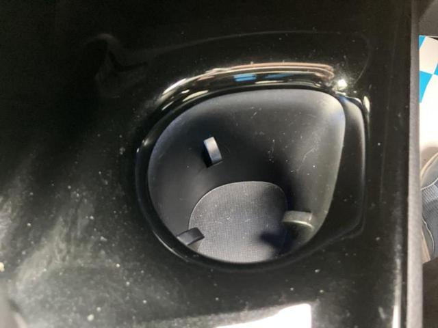 Ｃ－ＨＲ Ｇ　保証書／純正　９インチ　ＳＤナビ／衝突安全装置／シートヒーター／車線逸脱防止支援システム／シート　合皮／ヘッドランプ　ＬＥＤ／ＥＴＣ／ＥＢＤ付ＡＢＳ／横滑り防止装置／アイドリングストップ　盗難防止装置（34枚目）