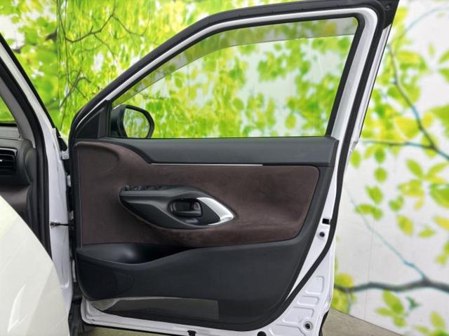 ヤリスクロス ハイブリッドＺ　新品タイヤ／保証書／ディスプレイオーディオ＋ナビ／トヨタセーフティセンス／シートヒーター　前席／パノラミックビューモニター／車線逸脱防止支援システム／シート　ハーフレザー　衝突被害軽減システム　ＥＴＣ（8枚目）