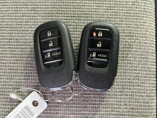 N-BOX ヒョウジュン 新品タイヤ/保証書/電動スライドドア/ヘッドランプ LED/アイドリングストップ/ホンダセンシング/禁煙車/エアバッグ 運転席/エアバッグ 助手席/エアバッグ サイド/パワーウインドウ/取扱説明書(41枚目)