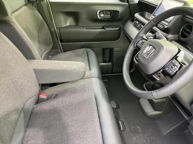 N-BOXカスタム ブラックスタイル 純正 8インチ ナビ/ホンダセンシング/両側電動スライドドア/シートヒーター 前席/車線逸脱防止支援システム/登録済未使用車/ヘッドランプ LED/USBジャック/Bluetooth接続 バックカメラ(4枚目)