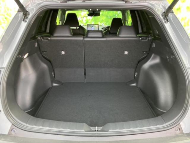 カローラクロス ハイブリッドＺ　保証書／純正　ＳＤナビ／シートヒーター／車線逸脱防止支援システム／シート　ハーフレザー／電動バックドア／ヘッドランプ　ＬＥＤ／Ｂｌｕｅｔｏｏｔｈ接続／ＥＴＣ／ＥＢＤ付ＡＢＳ／横滑り防止装置　電動シート（19枚目）