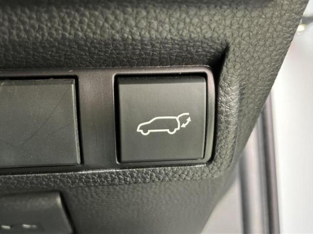 カローラクロス ハイブリッドＺ　保証書／純正　ＳＤナビ／シートヒーター／車線逸脱防止支援システム／シート　ハーフレザー／電動バックドア／ヘッドランプ　ＬＥＤ／Ｂｌｕｅｔｏｏｔｈ接続／ＥＴＣ／ＥＢＤ付ＡＢＳ／横滑り防止装置　電動シート（30枚目）