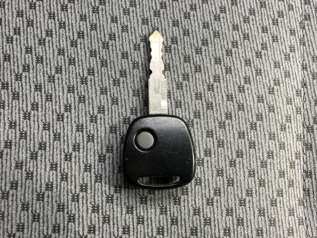 キャリイトラック KCスペシャル 新品タイヤ/エアバッグ 運転席/パワーウインドウ/キーレスエントリー/パワーステアリング/マニュアルエアコン(32枚目)