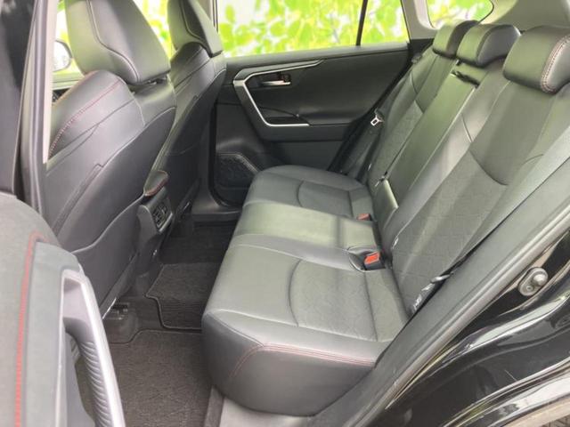 ＲＡＶ４ ４ＷＤアドベンチャーオフロードパッケージ２　ディスプレイオーディオ＋ナビ１０．５インチ／デジタルインナーミラー／トヨタセーフティセンス／シートエアコン／車線逸脱防止支援システム／シート　合皮／ヘッドランプ　ＬＥＤ　衝突被害軽減システム　４ＷＤ（8枚目）