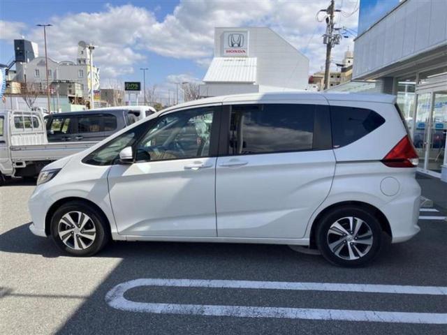 フリード Ｇホンダセンシング　新品タイヤ／保証書／純正　ナビ／ホンダセンシング／両側電動スライドドア／シートヒーター　前席／車線逸脱防止支援システム／シート　ハーフレザー／ドライブレコーダー　前後／ヘッドランプ　ＬＥＤ　ＤＶＤ再生（2枚目）