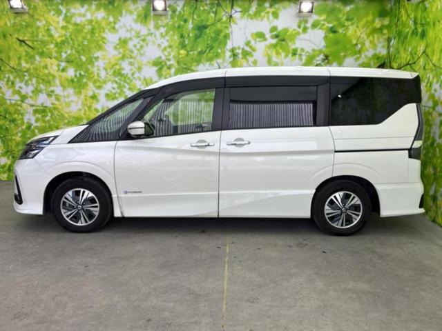 セレナ ｅパワーハイウェイスターＶ　保証書／純正　９インチ　ＳＤナビ／フリップダウンモニター　純正　１１．４インチ／インテリジェントルームミラー／エマージェンシーブレーキ／両側電動スライドドア／アラウンドビューモニター　全周囲カメラ（2枚目）