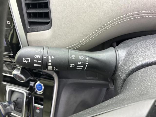 セレナ ｅパワーハイウェイスターＶ　保証書／純正　９インチ　ＳＤナビ／フリップダウンモニター　純正　１１．４インチ／インテリジェントルームミラー／エマージェンシーブレーキ／両側電動スライドドア／アラウンドビューモニター　全周囲カメラ（18枚目）