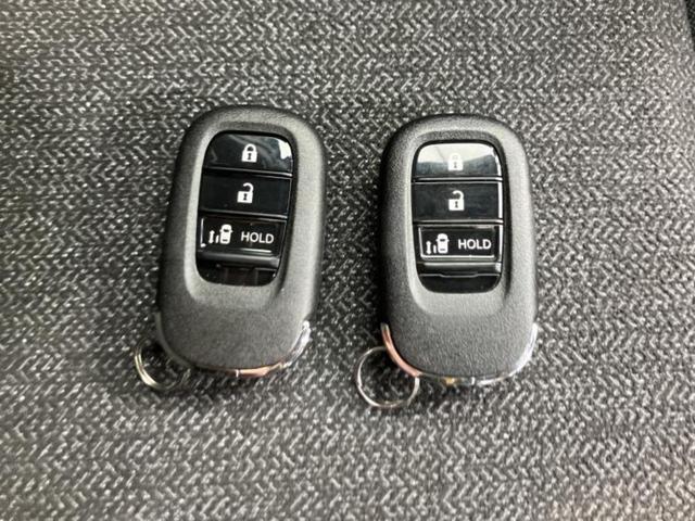 Ｎ－ＢＯＸカスタム ヒョウジュン　保証書／ホンダセンシング／電動スライドドア／車線逸脱防止支援システム／ヘッドランプ　ＬＥＤ／ＥＢＤ付ＡＢＳ／バックモニター／禁煙車／エアバッグ　運転席／エアバッグ　助手席／衝突安全ボディ　バックカメラ（28枚目）