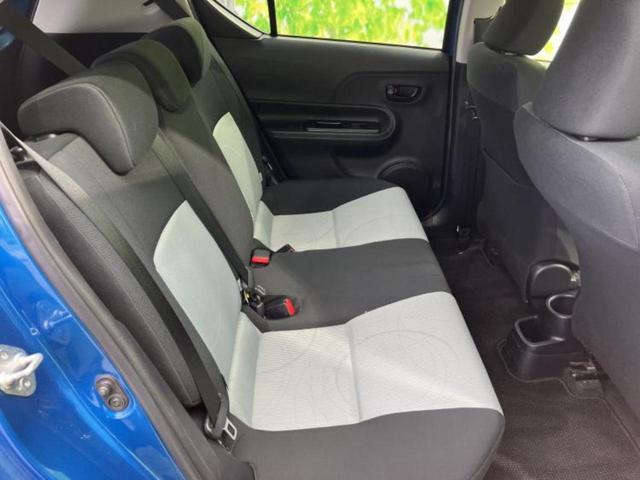 アクア Ｓ　新品タイヤ／保証書／純正　ＳＤナビ／ＥＴＣ／ＥＢＤ付ＡＢＳ／横滑り防止装置／アイドリングストップ／フルセグＴＶ／エアバッグ　運転席／エアバッグ　助手席／パワーウインドウ／キーレスエントリー（6枚目）