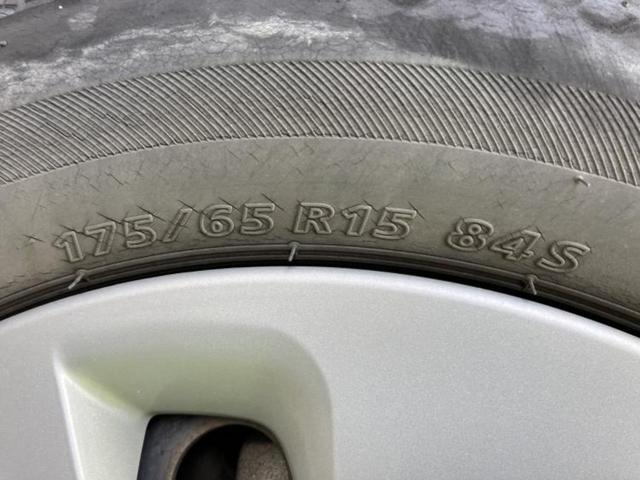 アクア Ｓ　新品タイヤ／保証書／純正　ＳＤナビ／ＥＴＣ／ＥＢＤ付ＡＢＳ／横滑り防止装置／アイドリングストップ／フルセグＴＶ／エアバッグ　運転席／エアバッグ　助手席／パワーウインドウ／キーレスエントリー（49枚目）