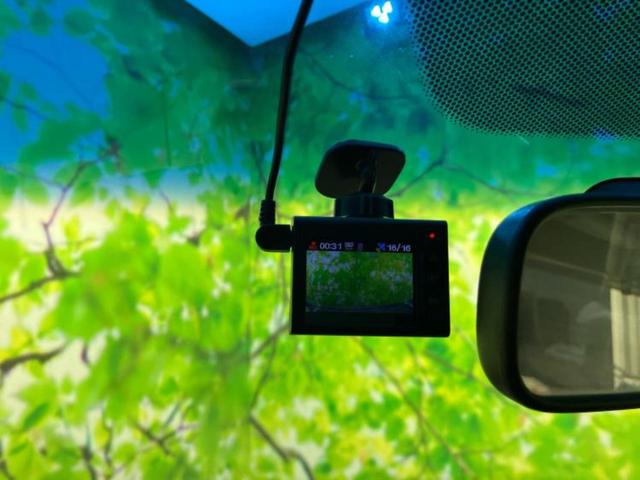 フィット １３Ｇ・スマートセレクションファインスタイル　保証書／社外　ＳＤナビ／ヘッドランプ　ＨＩＤ／ＥＴＣ／ＥＢＤ付ＡＢＳ／フルセグＴＶ／エアバッグ　運転席／エアバッグ　助手席／アルミホイール　社外　１４インチ／パワーウインドウ／キーレスエントリー（37枚目）